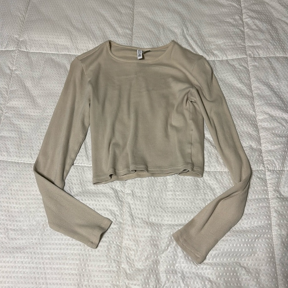 Tan long sleeve crop top